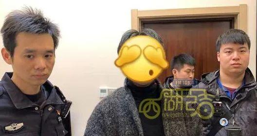 惊爆！50多岁男子偷女装穿背后的故事