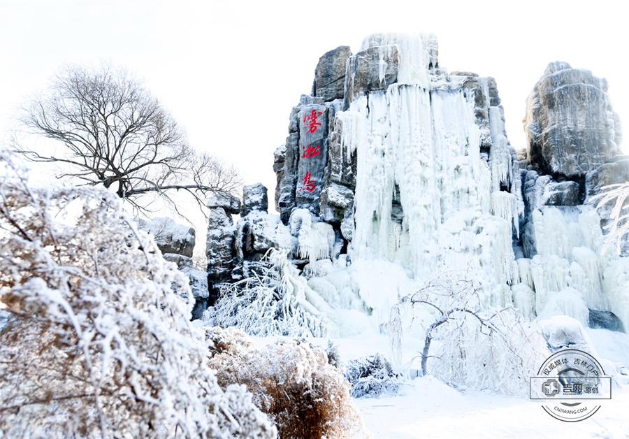 冷热交织，冰雪共舞——冬日里的独特魅力